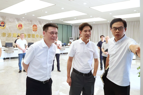 1728455324126960.png 劉昱總經(jīng)理照片.png